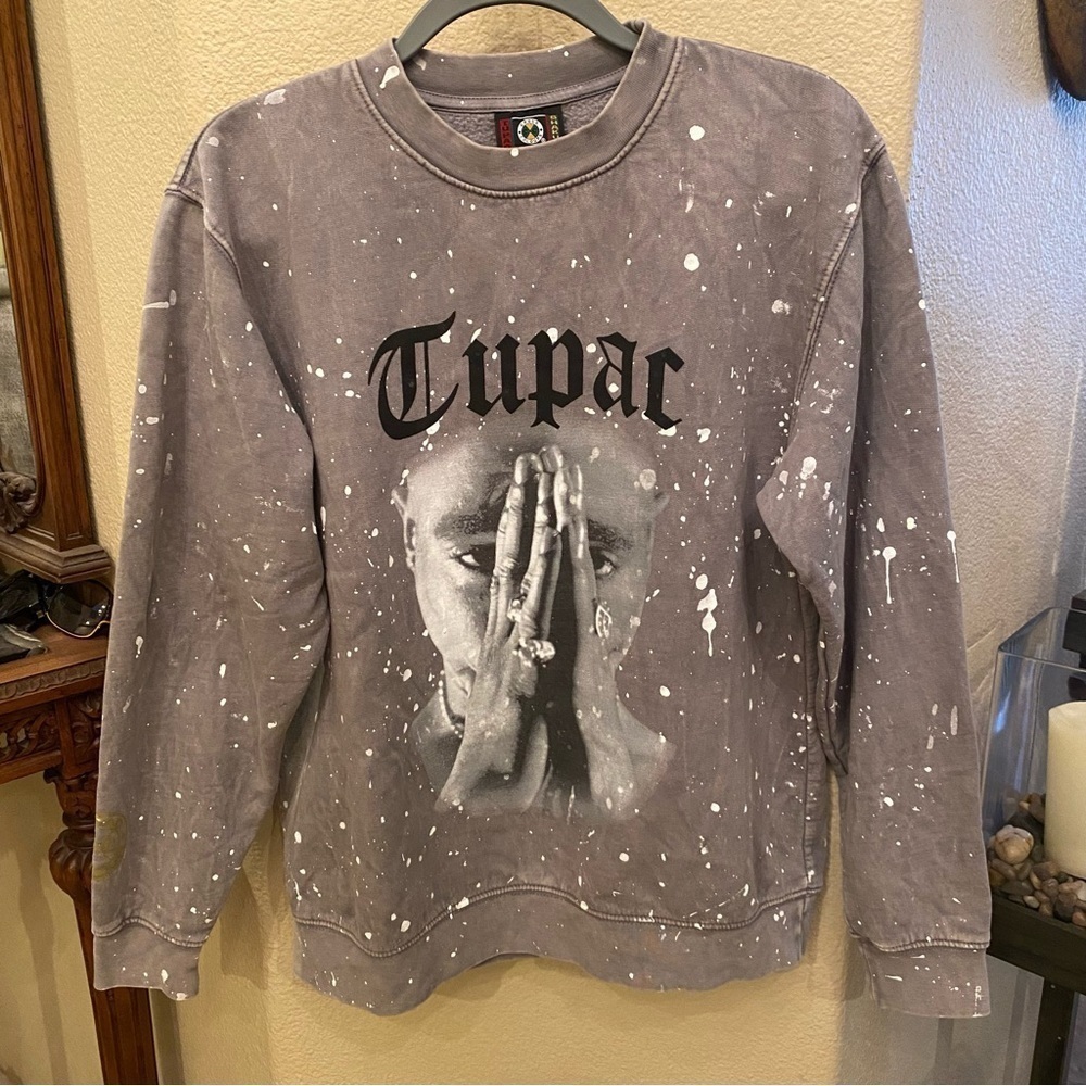 Vintage CROSS COLOURS Gray Tupac Graphic Paint Splatter Sweatshirt Size Large